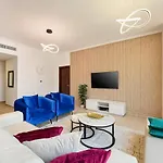 Luxury Argos Hotel